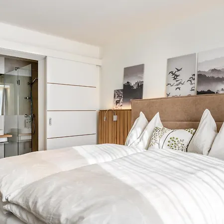 Dorfchalet By We Rent בית נופש