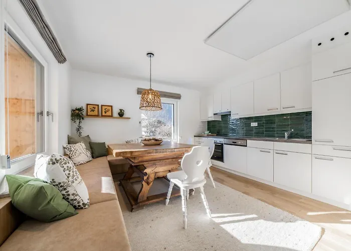 Dorfchalet By We Rent 펜션 *